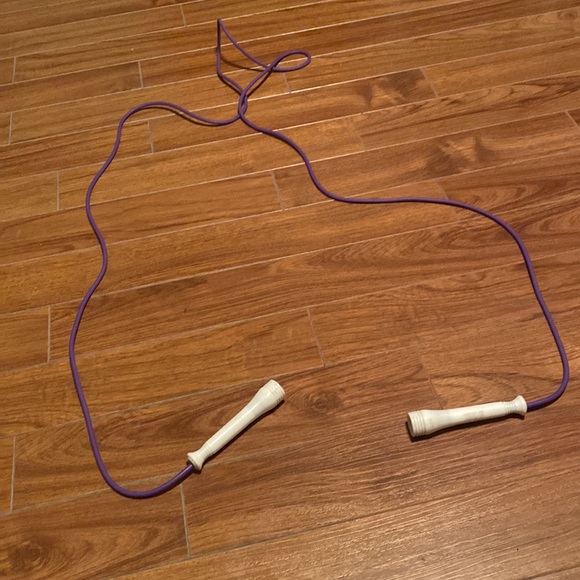Rubber Jump Rope - Picture 3 of 3